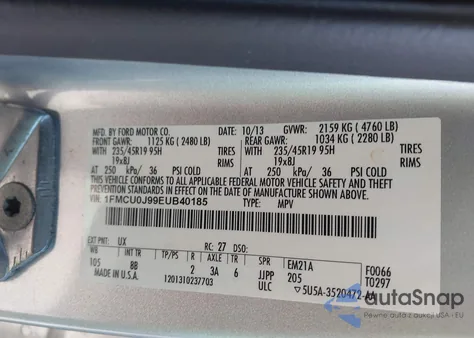 2014 Ford Escape Titanium z USA, uszkodzony, nr VIN 1FMCU0J99EUB40185